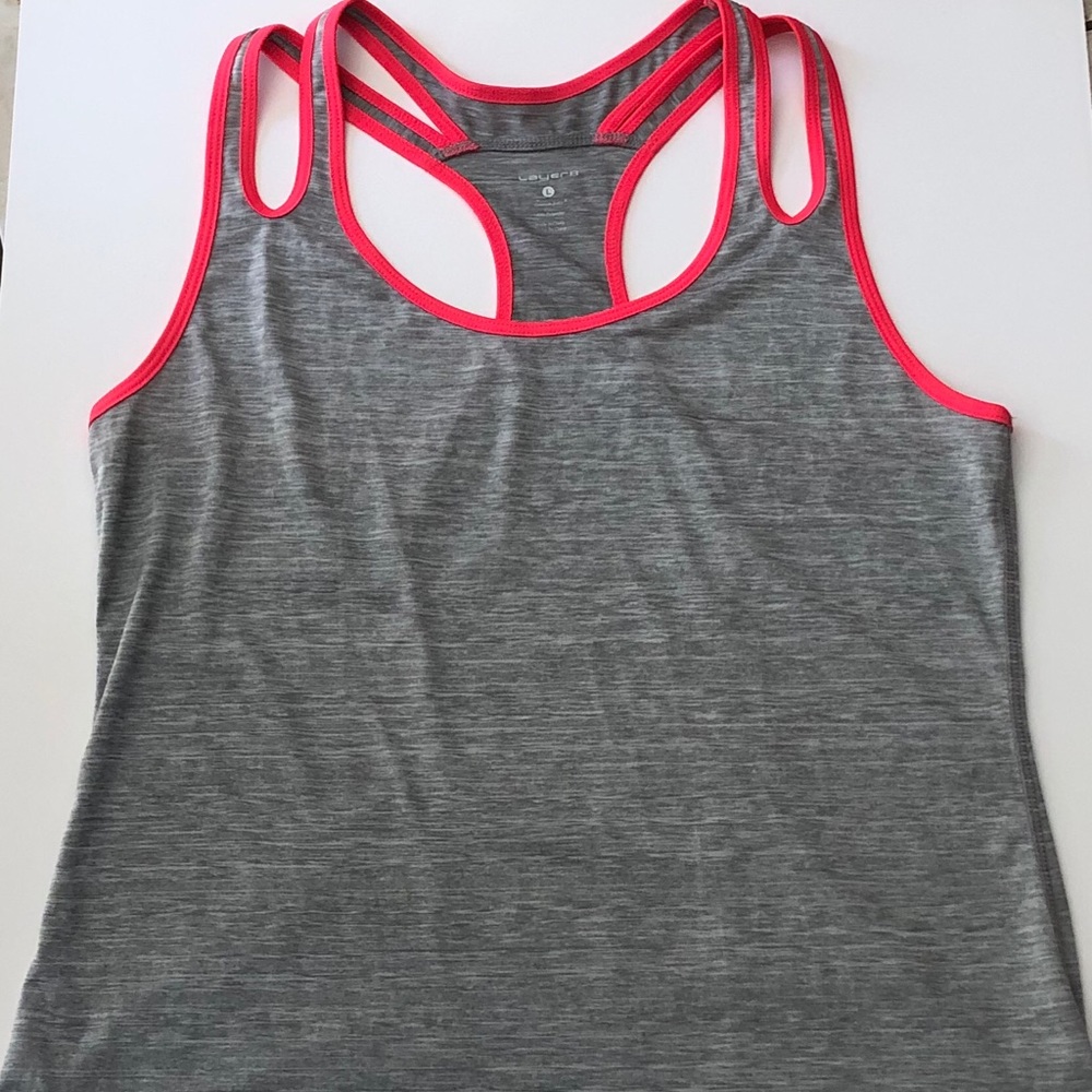 Activewear top
